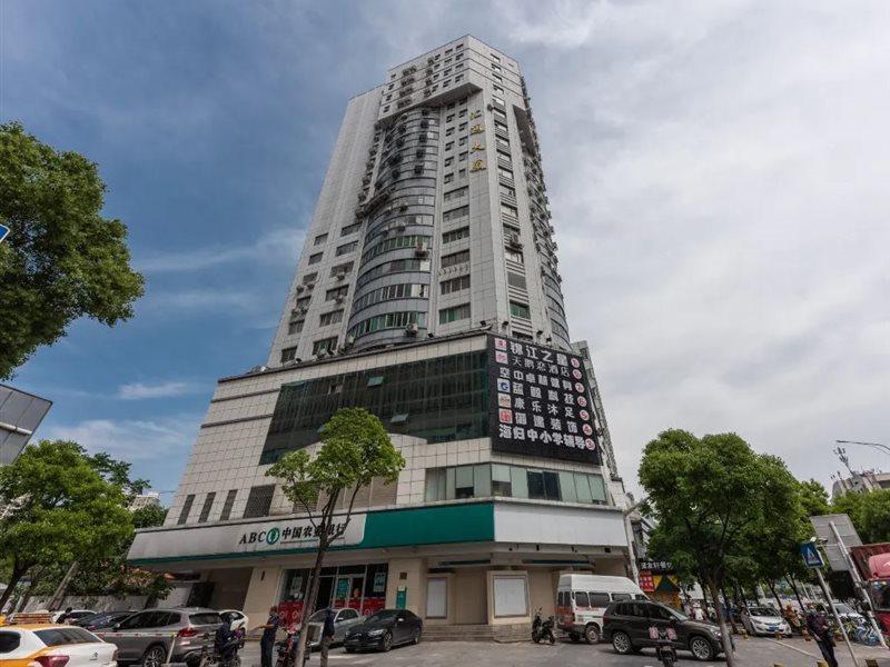 锦江之星品尚武汉广埠屯地铁站酒店 外观 照片